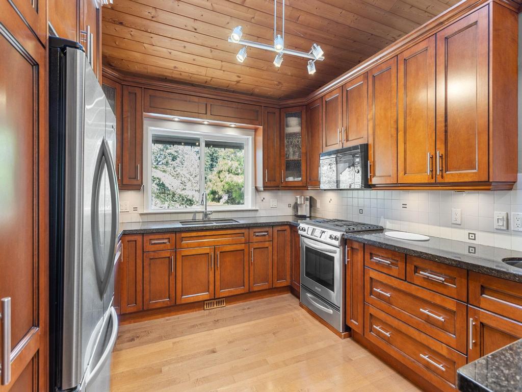 Listing Image for R3110201