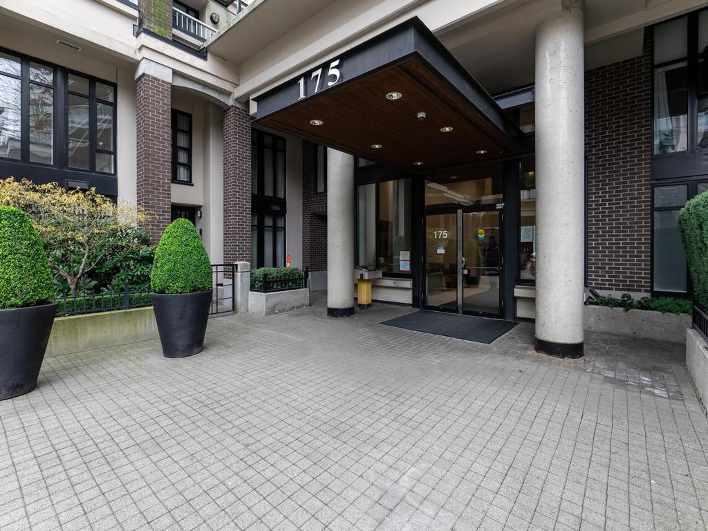 Listing Image for R3110230