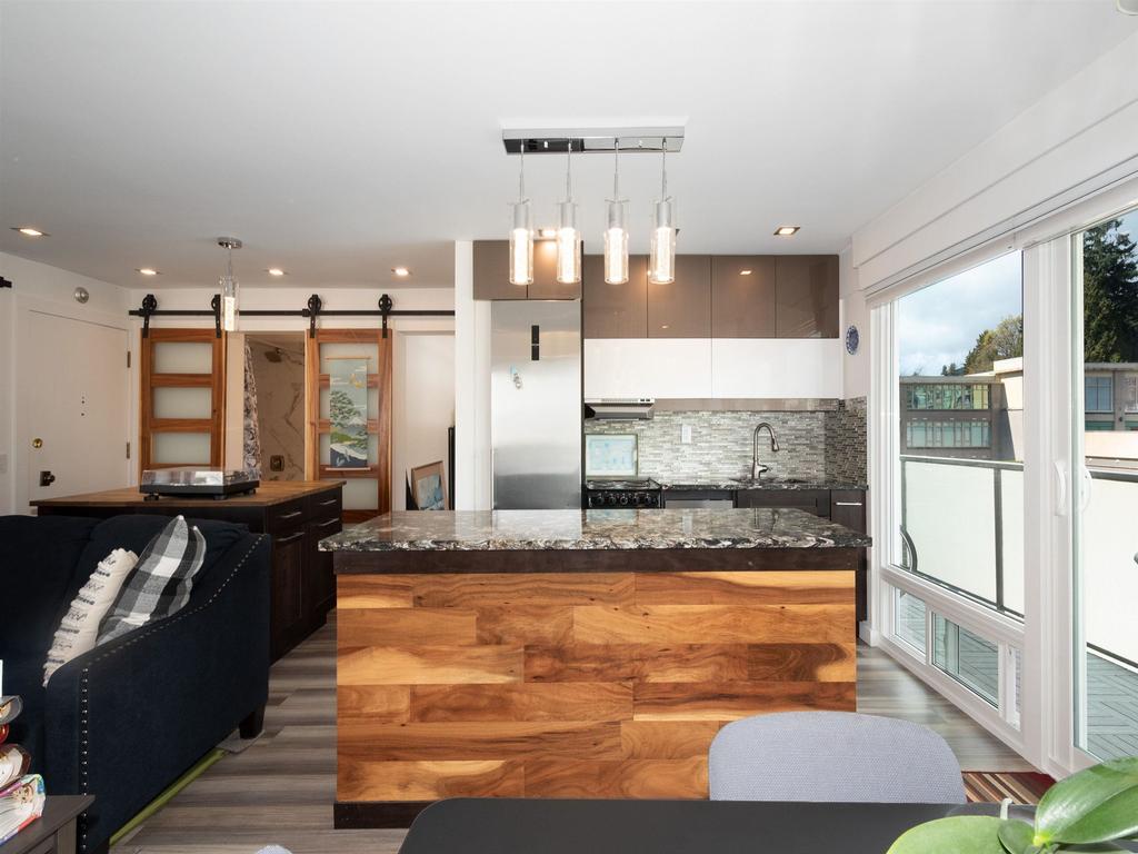 Listing Image for R3110244