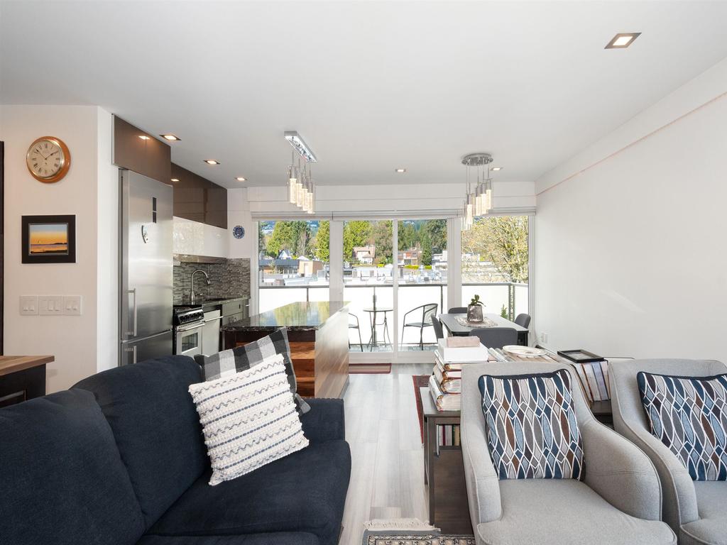 Listing Image for R3110244