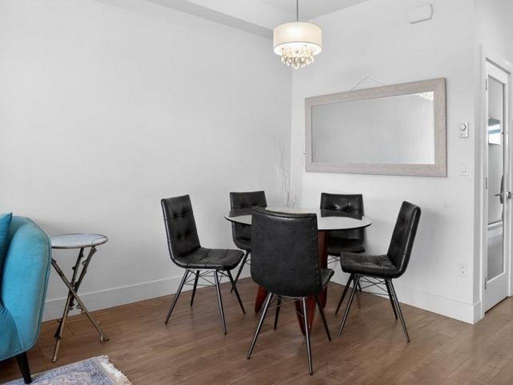 Listing Image for R3110252