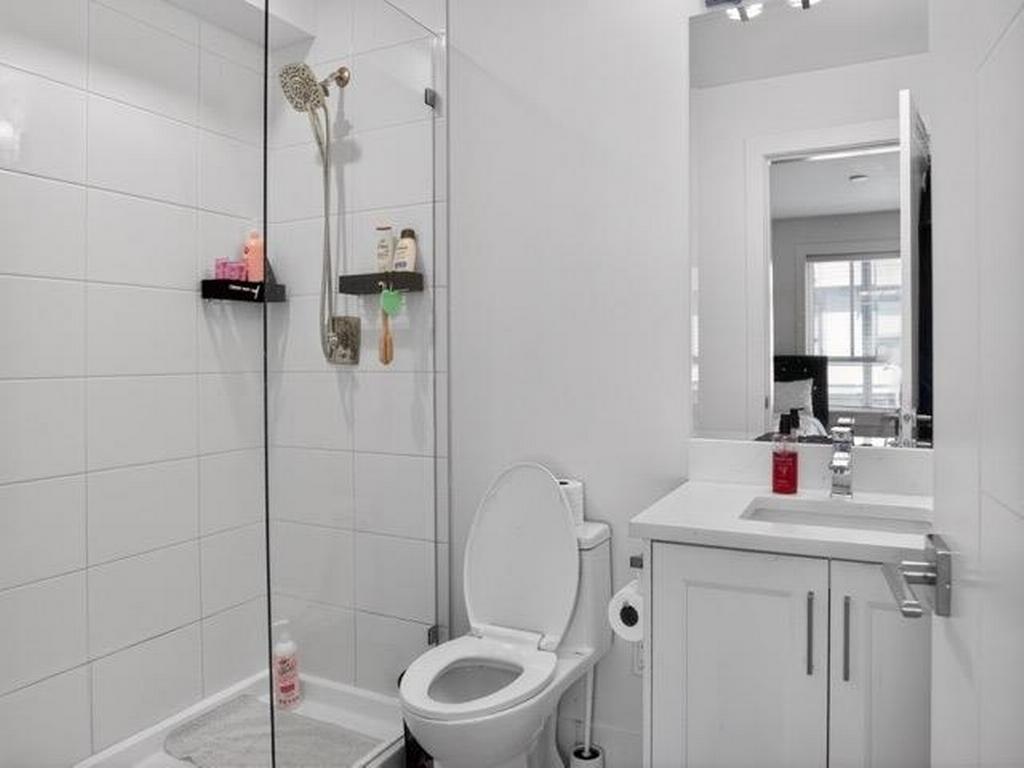 Listing Image for R3110252