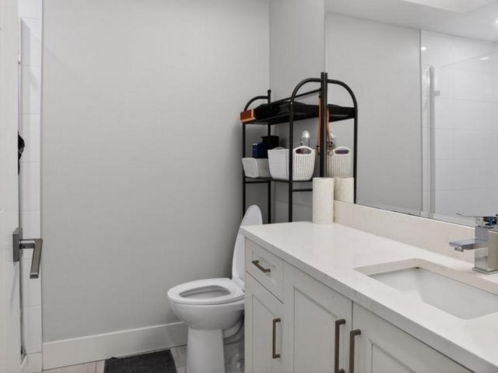 Listing Image for R3110252