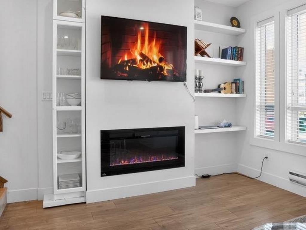 Listing Image for R3110252