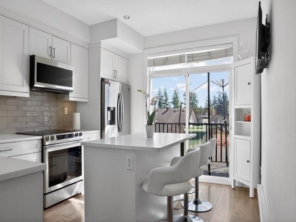 Listing Image for R3110252