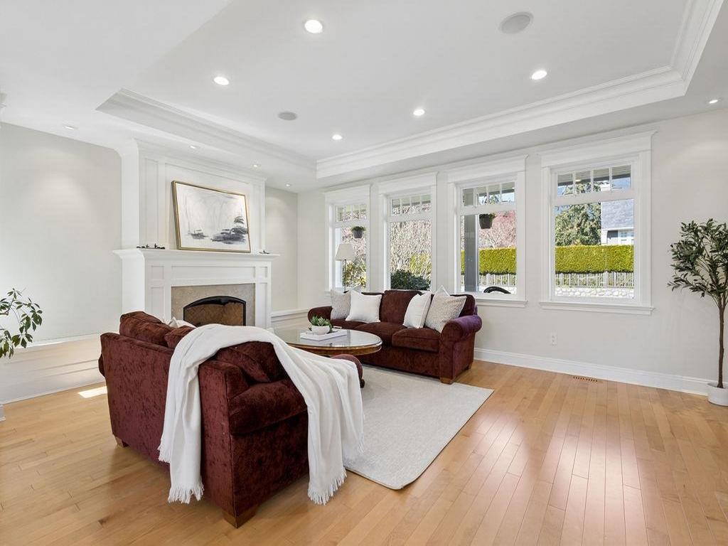 Listing Image for R3110258