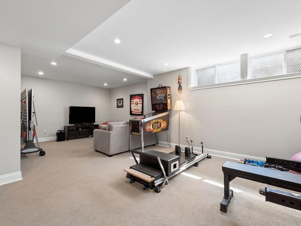 Listing Image for R3110258