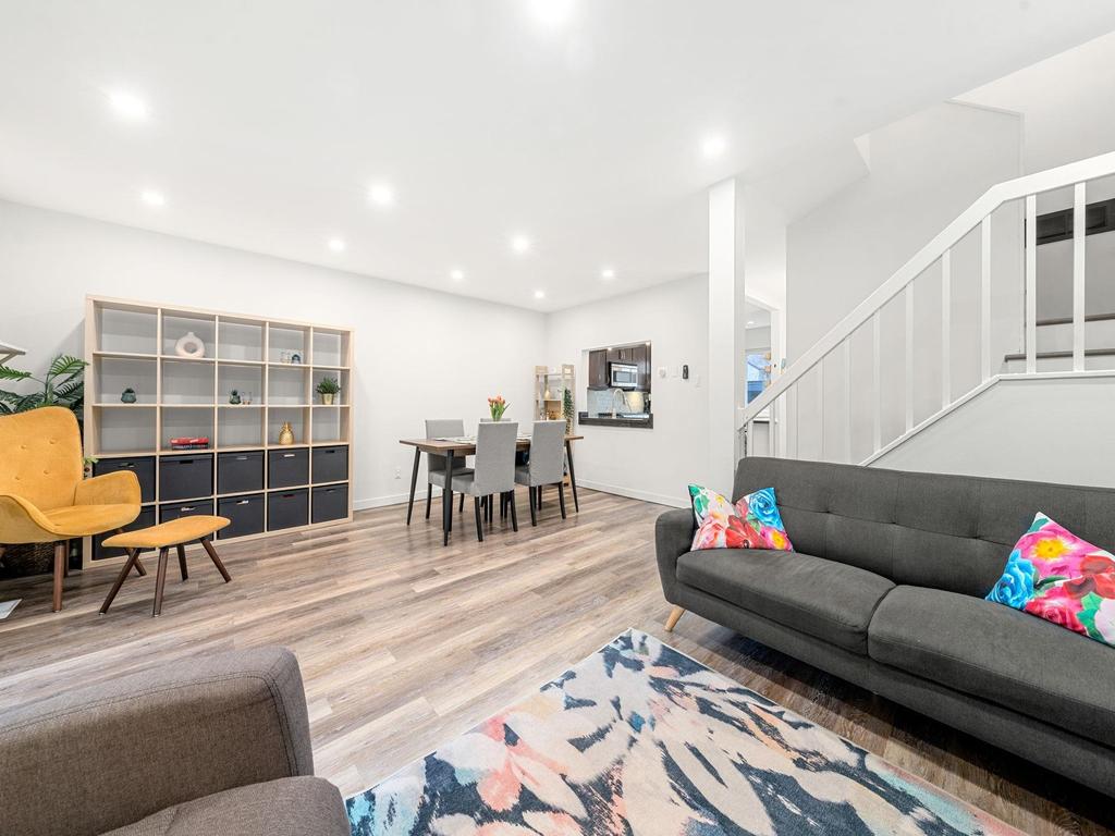 Listing Image for R3110278