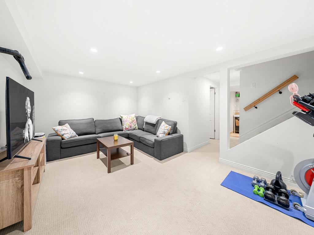 Listing Image for R3110278