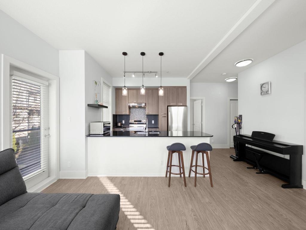 Listing Image for R3110285