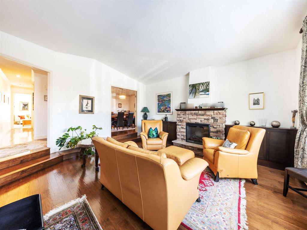 Listing Image for R3110294