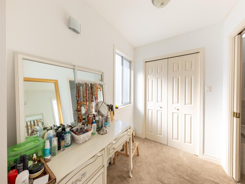 Listing Image for R3110294