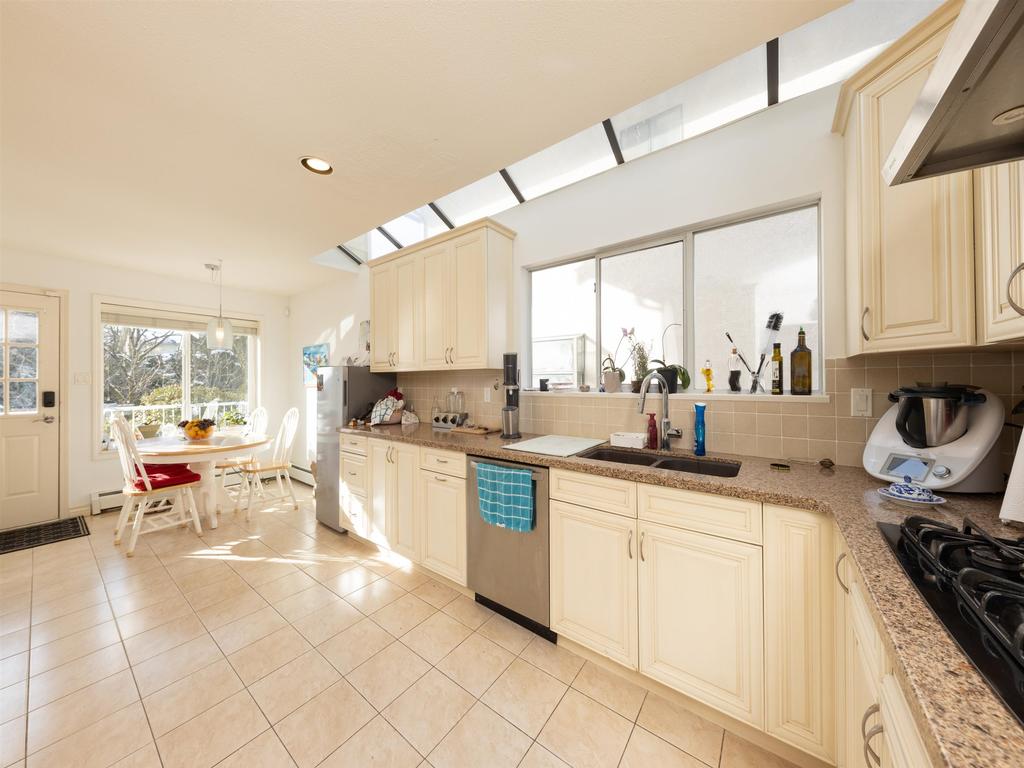 Listing Image for R3110294