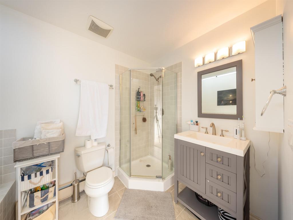 Listing Image for R3110294