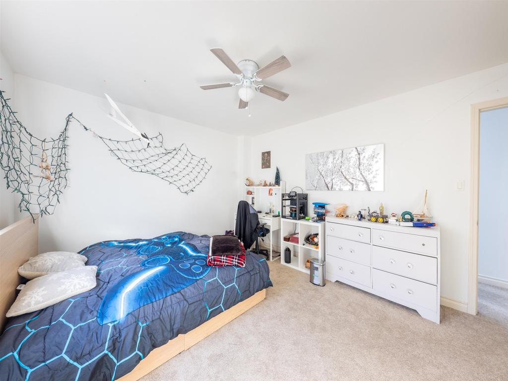 Listing Image for R3110294