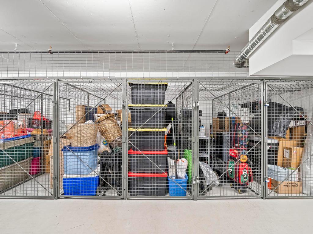 Listing Image for R3110302