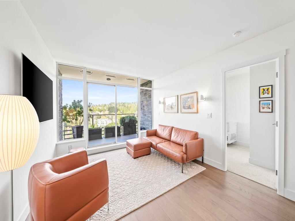 Listing Image for R3110302