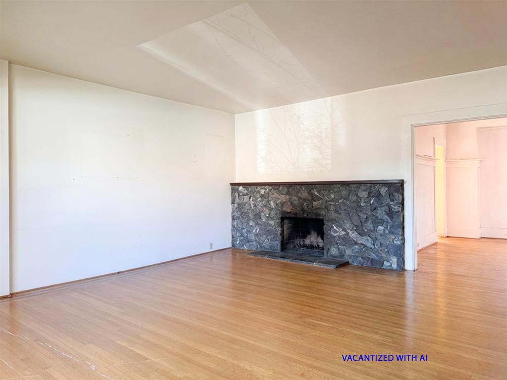 Listing Image for R3110305