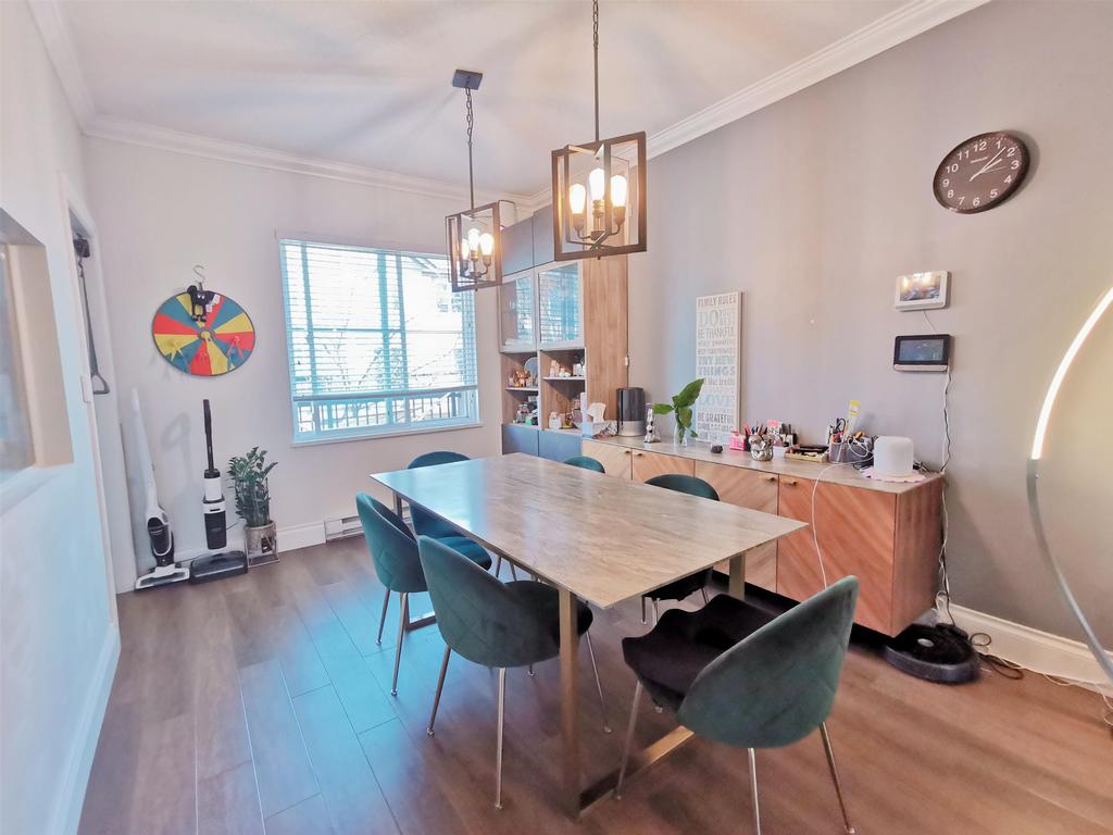 Listing Image for R3110310