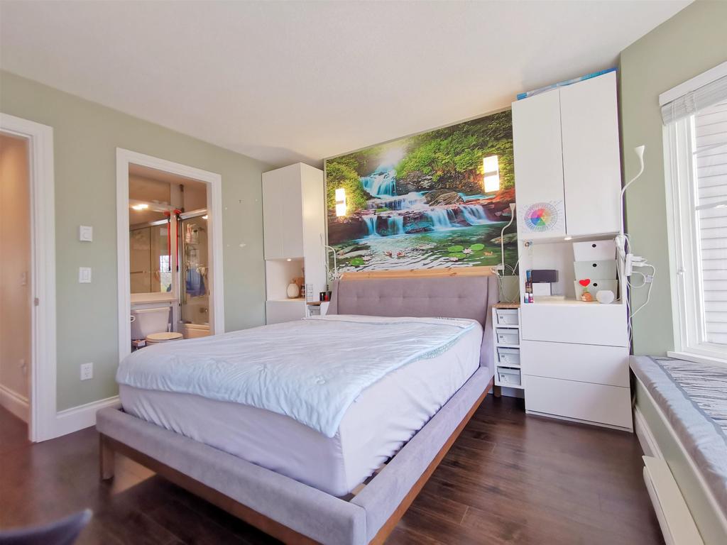 Listing Image for R3110310