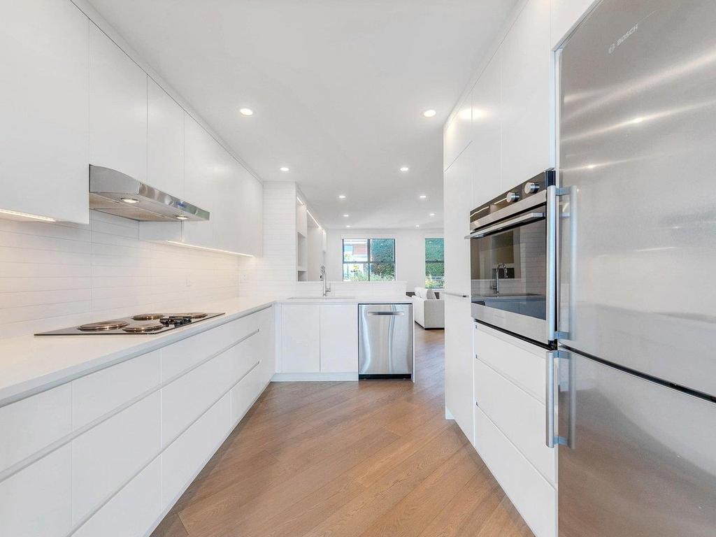 Listing Image for R3110316