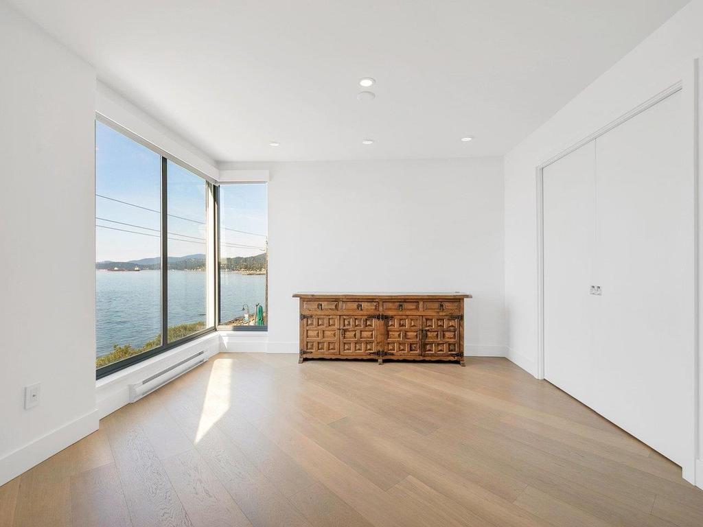 Listing Image for R3110316