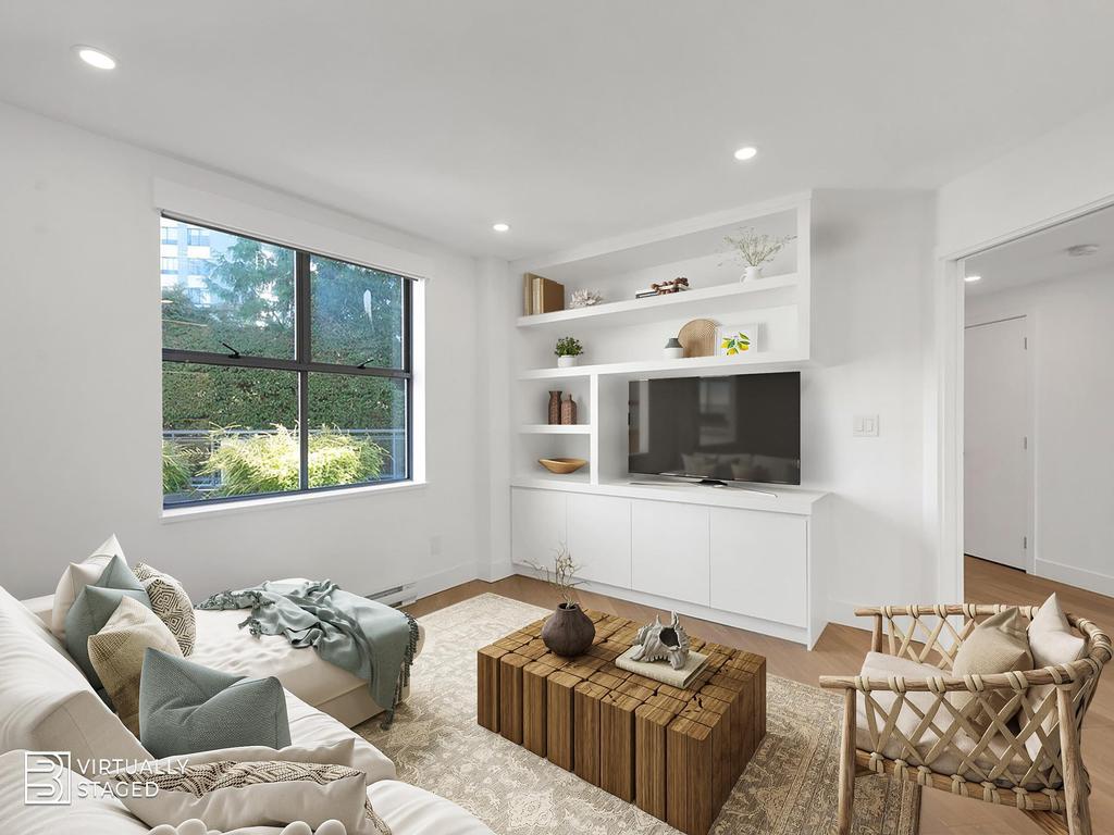 Listing Image for R3110316