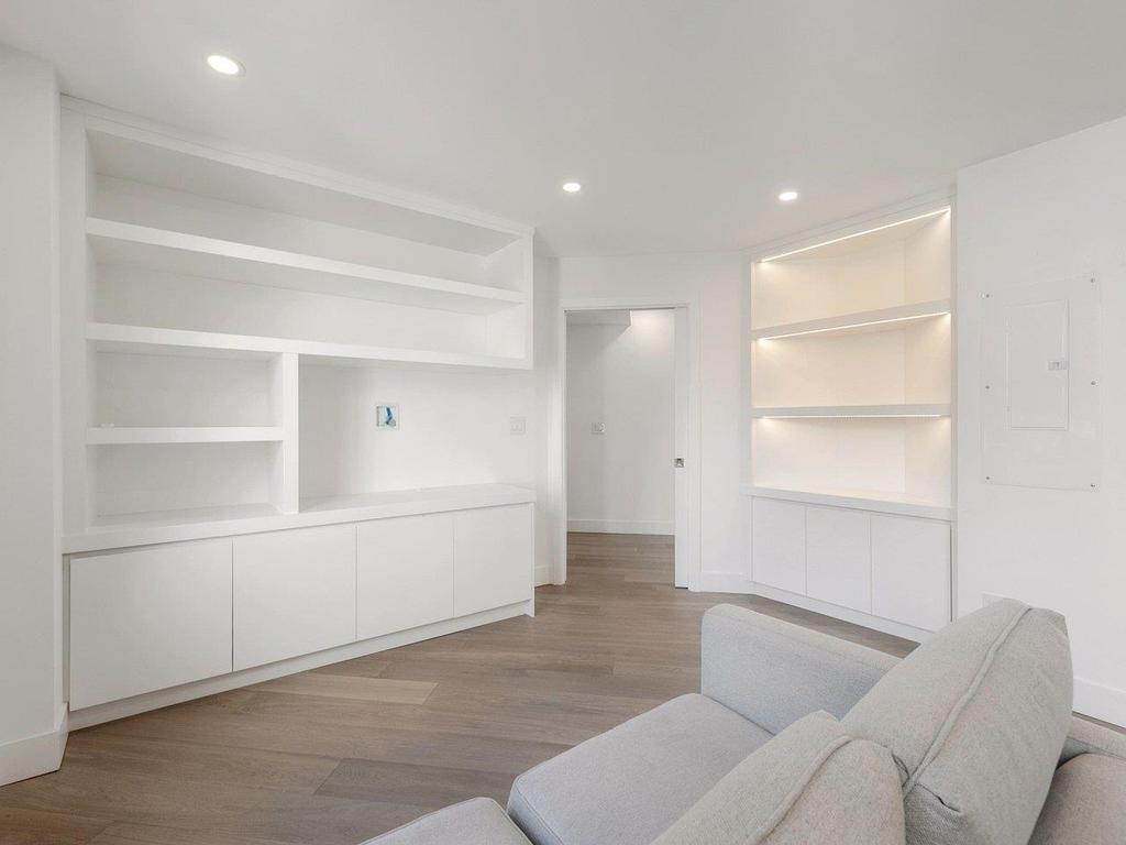 Listing Image for R3110316