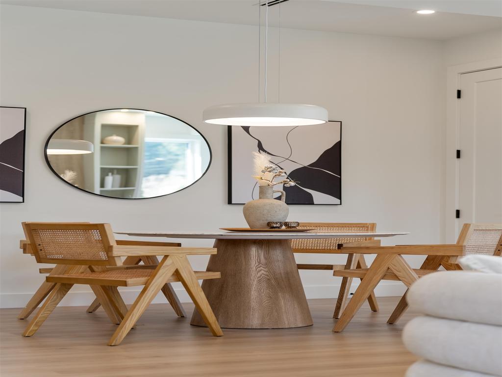 Listing Image for R3110320