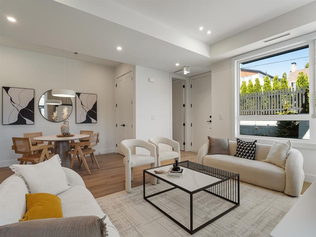 Listing Image for R3110320