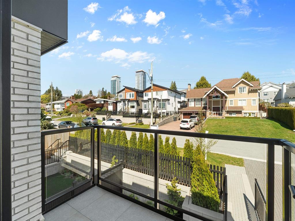 Listing Image for R3110320