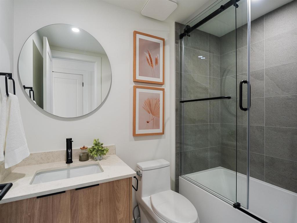 Listing Image for R3110320