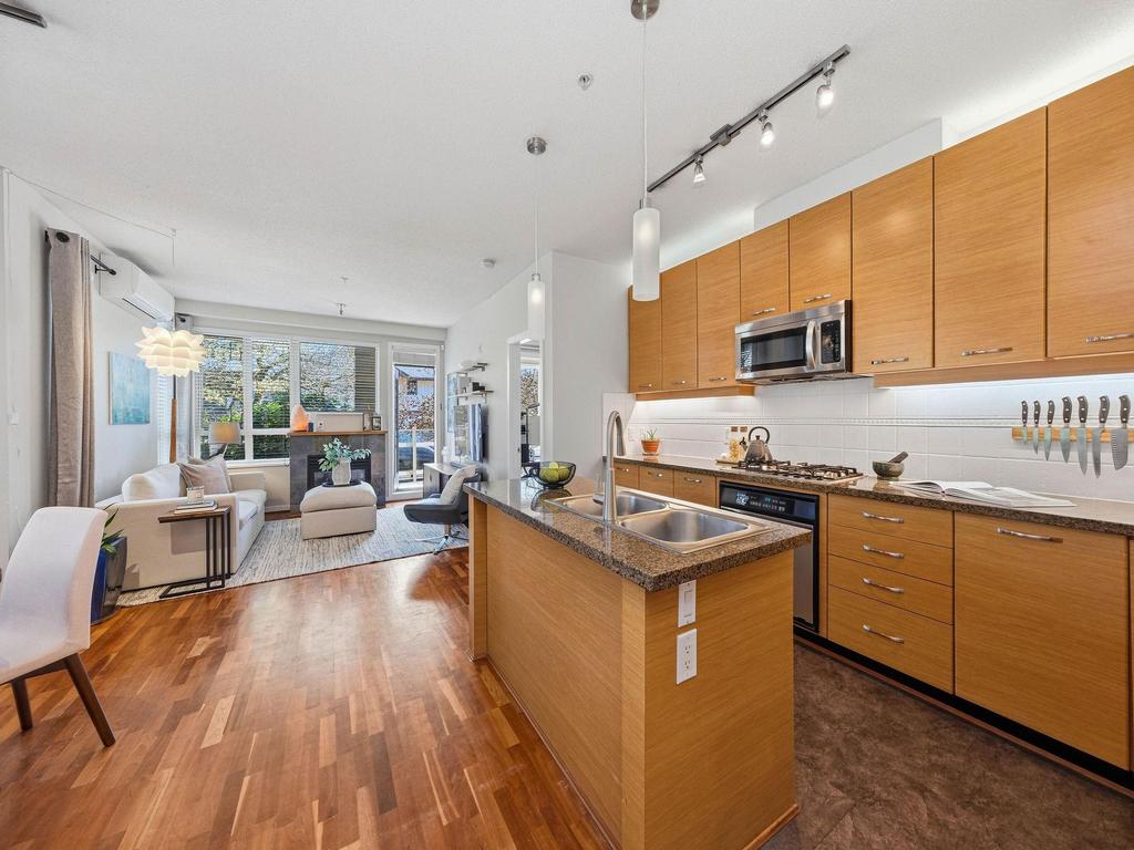 Listing Image for R3110322