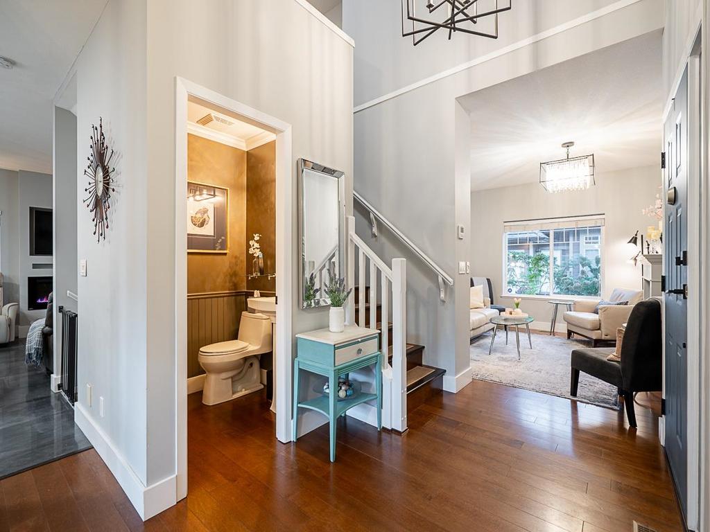 Listing Image for R3110333