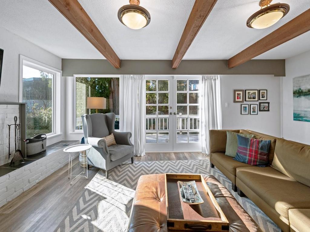 Listing Image for R3110341