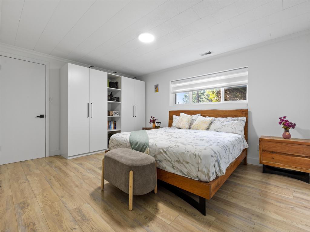 Listing Image for R3110350