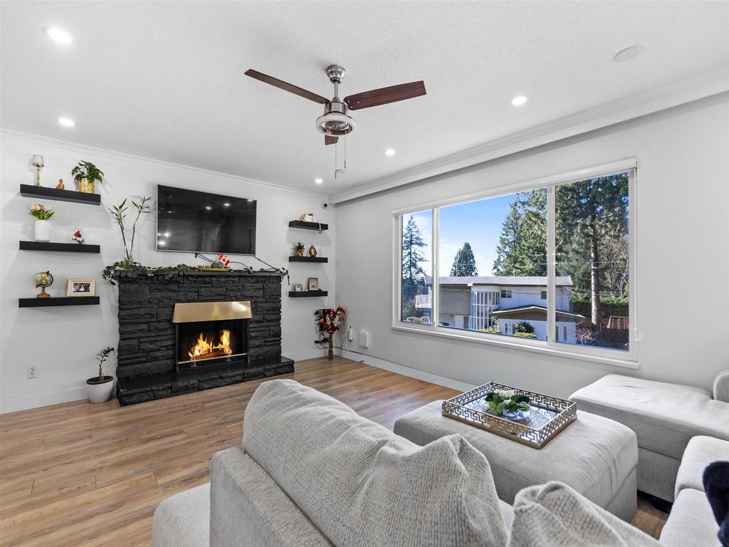 Listing Image for R3110350