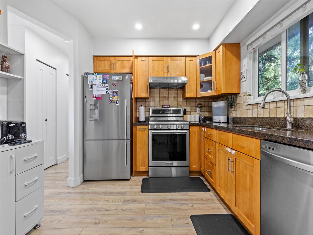 Listing Image for R3110350