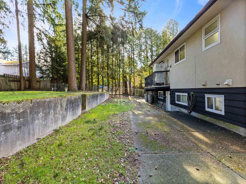 Listing Image for R3110350