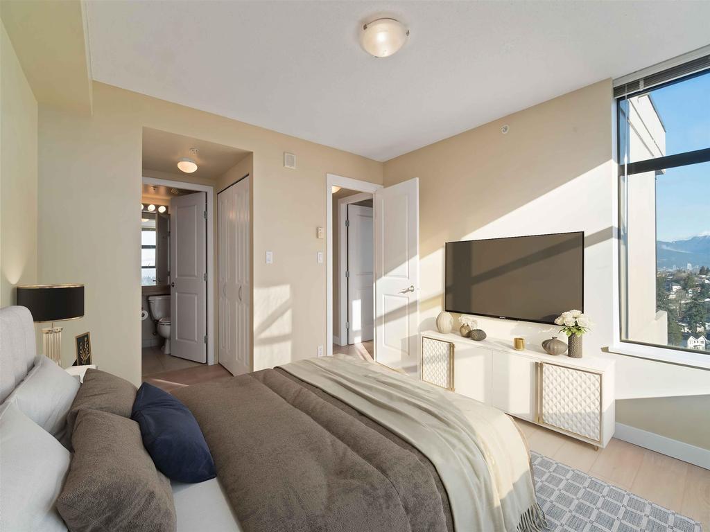 Listing Image for R3110359