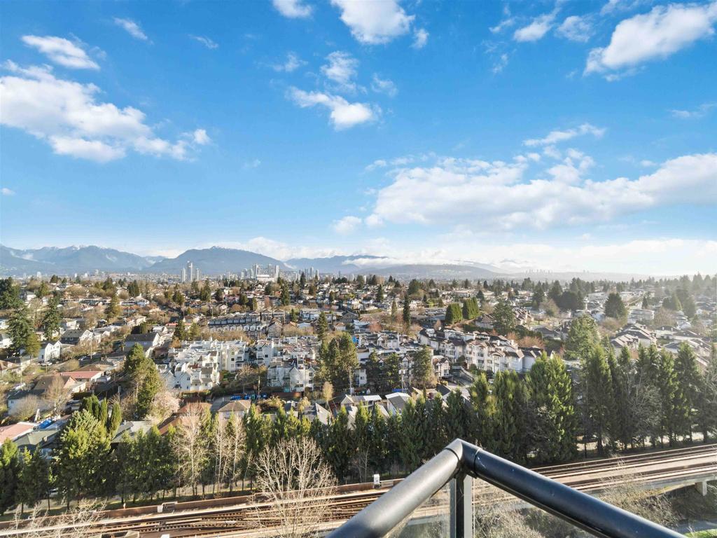 Listing Image for R3110359