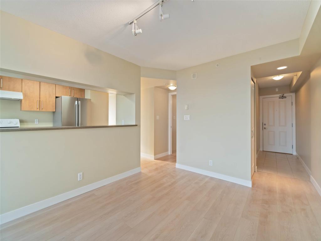 Listing Image for R3110359