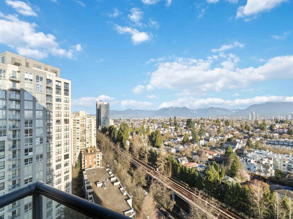 Listing Image for R3110359