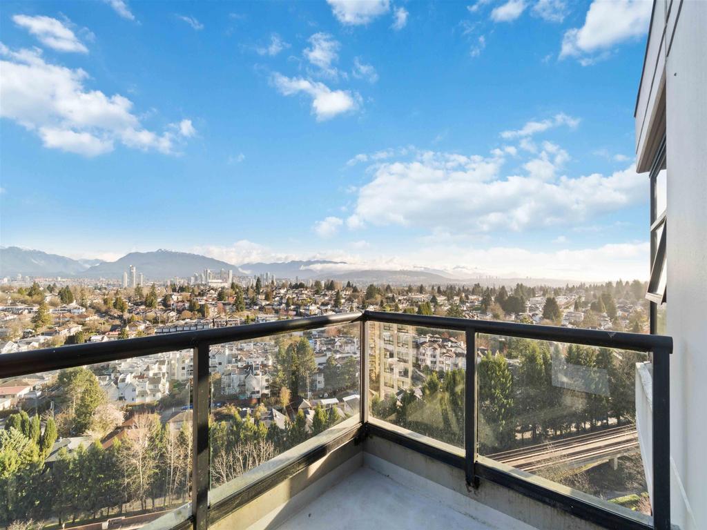 Listing Image for R3110359