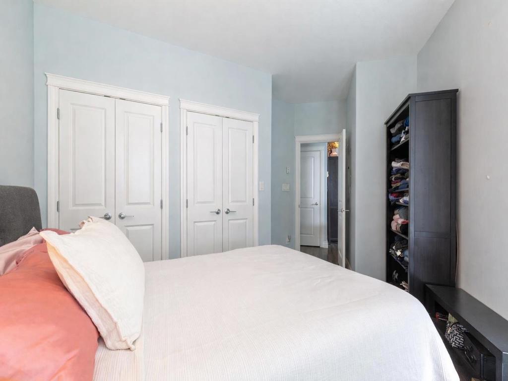 Listing Image for R3110377