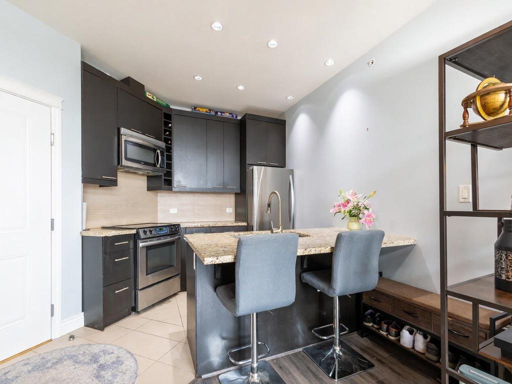 Listing Image for R3110377