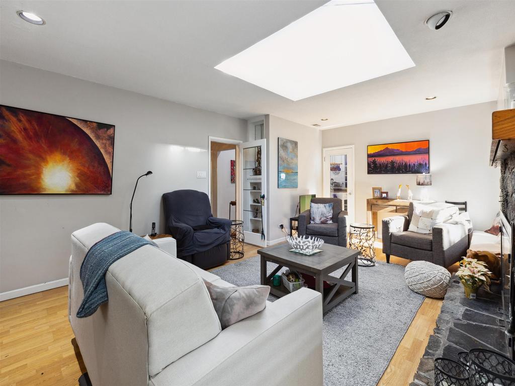 Listing Image for R3110381