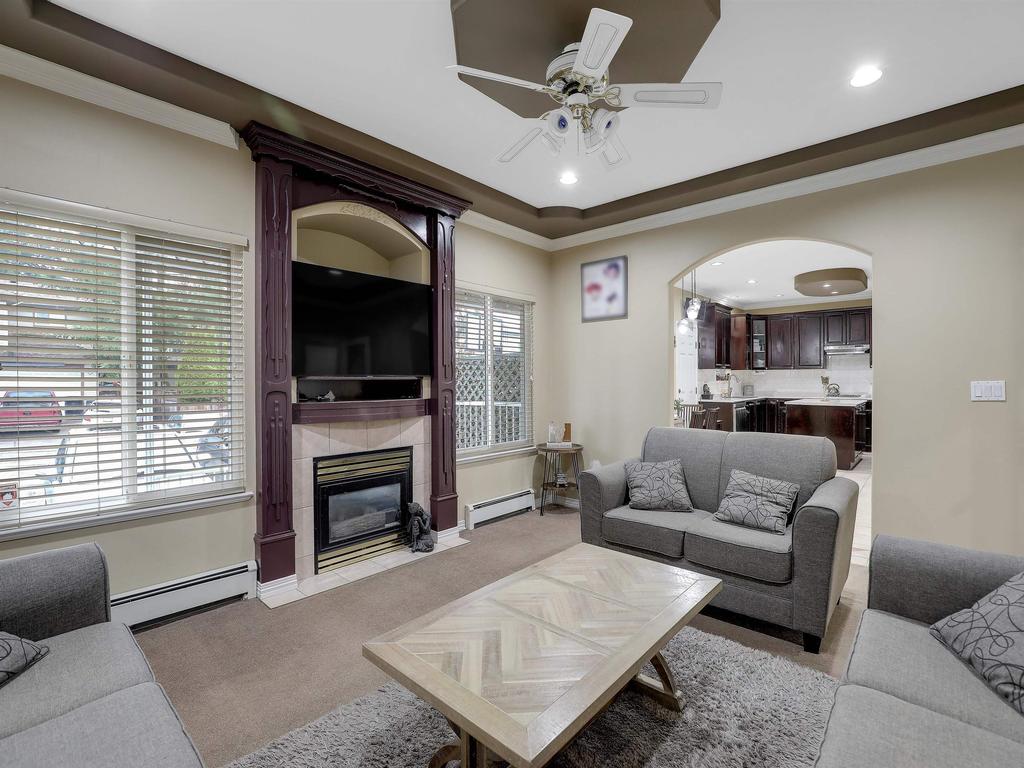 Listing Image for R3110383