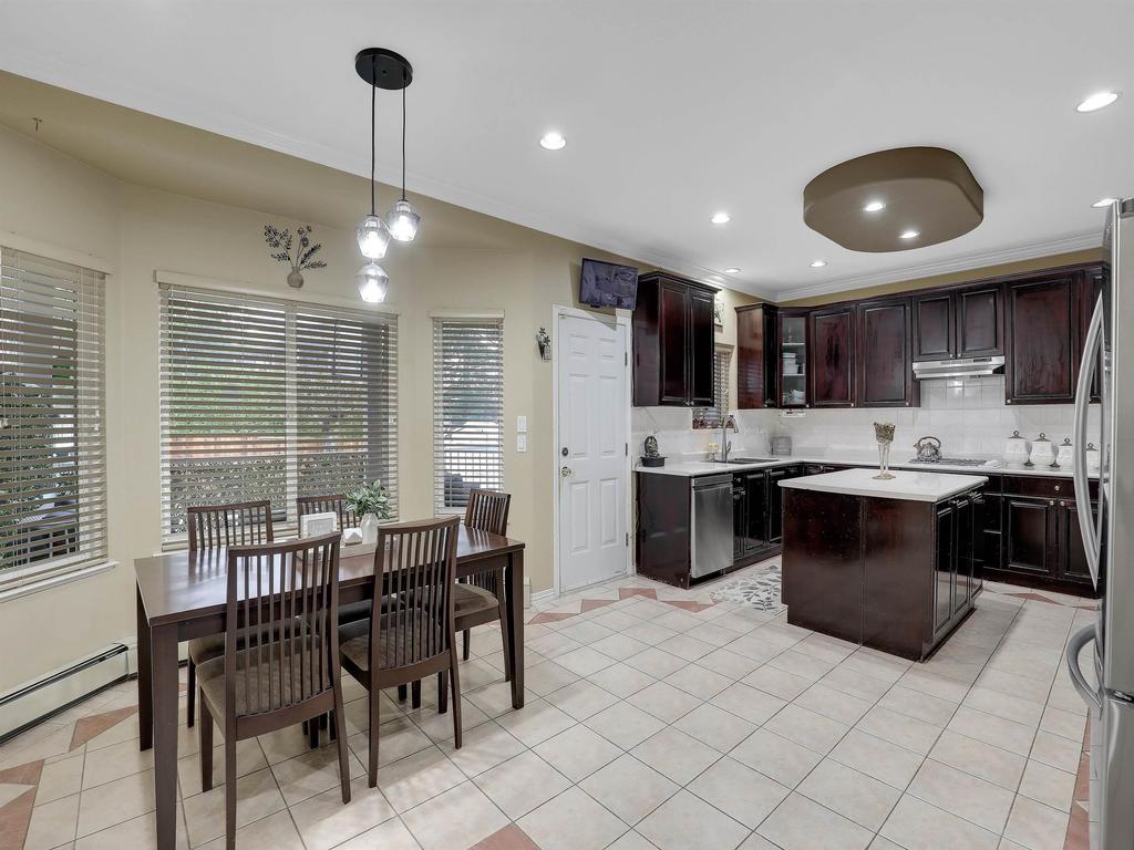 Listing Image for R3110383