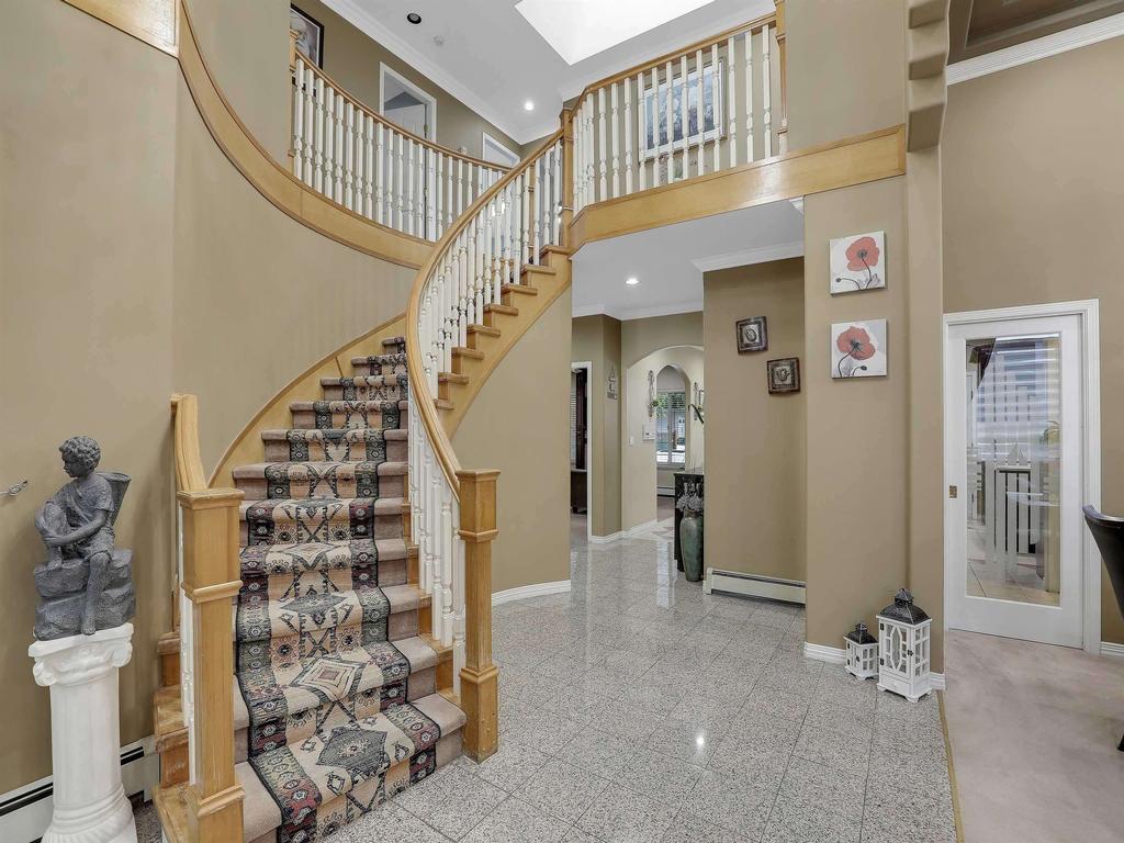 Listing Image for R3110383